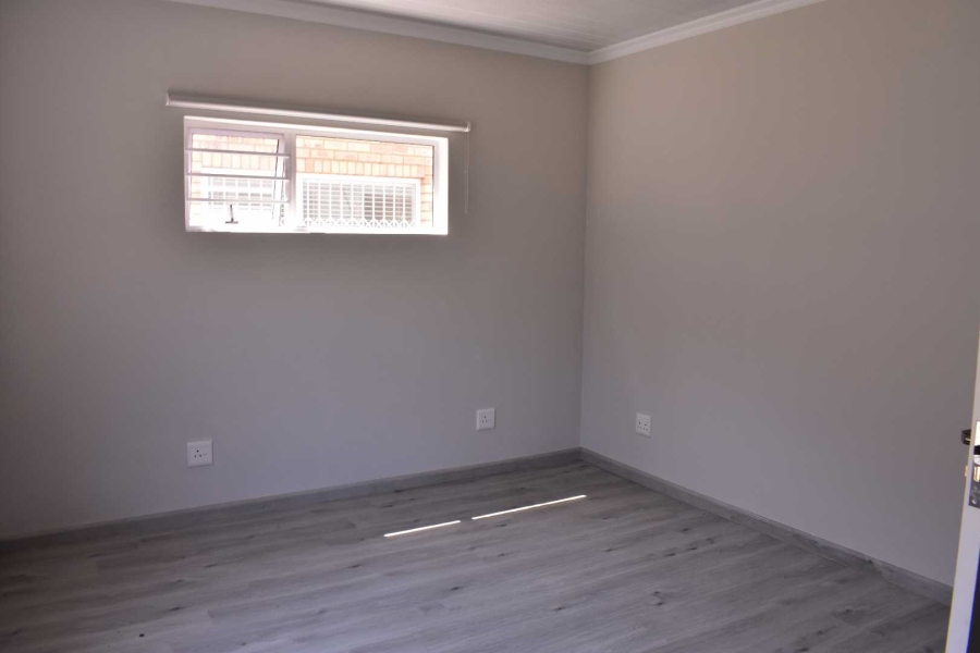 5 Bedroom Property for Sale in Kidds Beach Eastern Cape